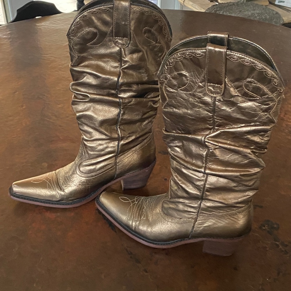 Steve Madden Metallic Heeled Boots “vintage”gold. Size 8